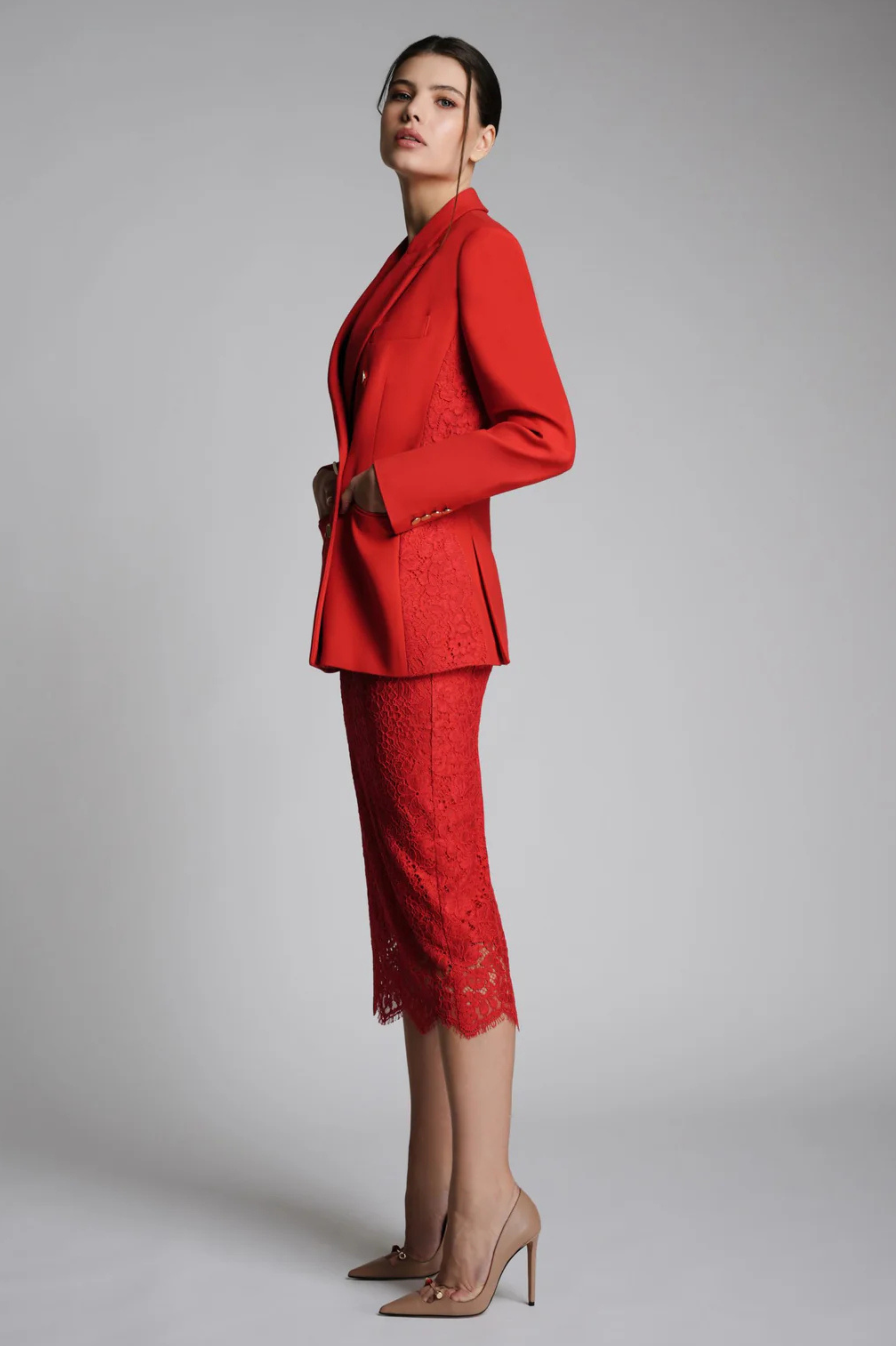 DOLCE SUIT