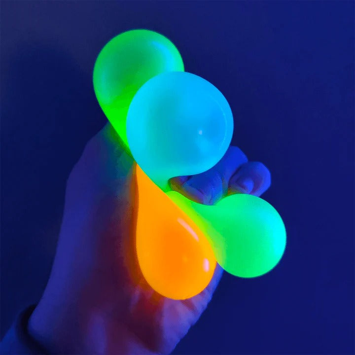 Magic Ceiling Globs lifestyle photo