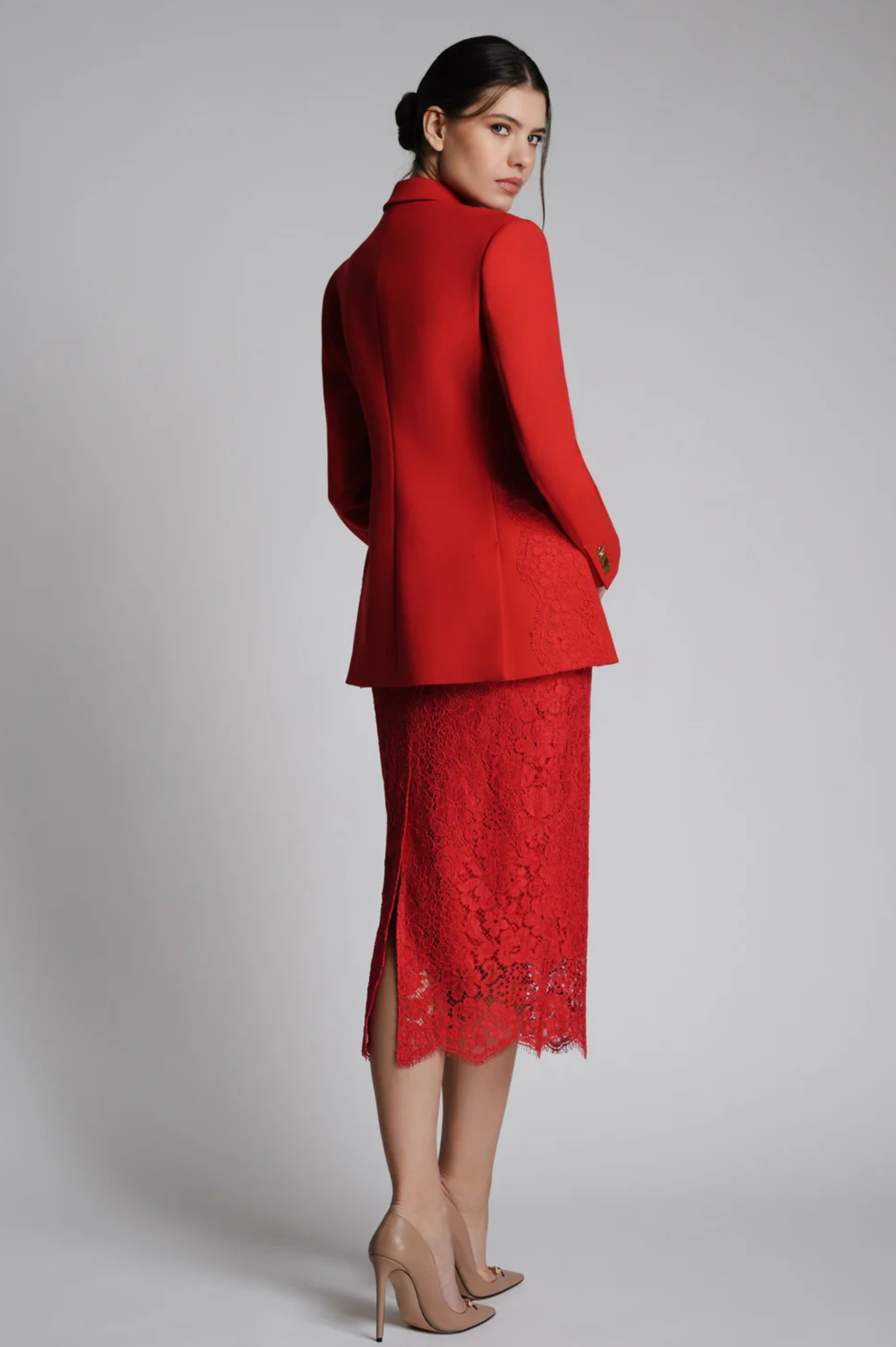DOLCE SUIT